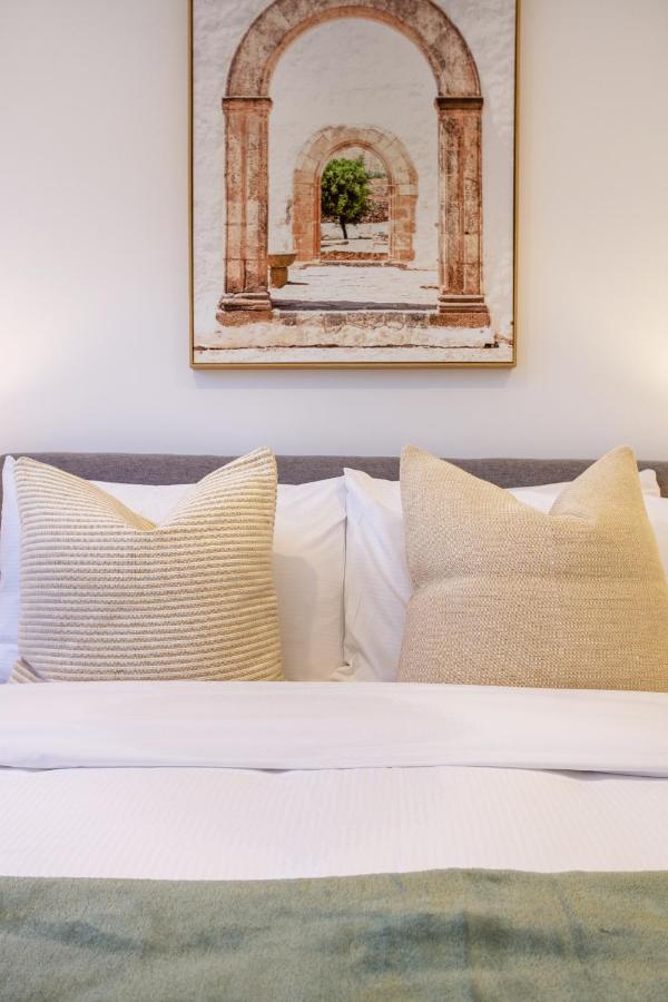 Central Sunny Perch 2 Bed 1 Bath Daire Christchurch Dış mekan fotoğraf