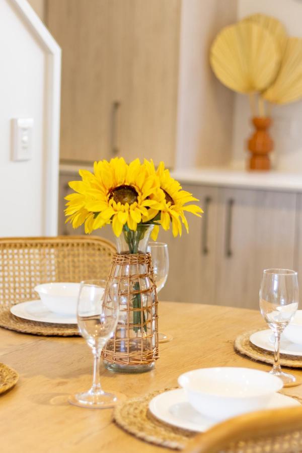 Central Sunny Perch 2 Bed 1 Bath Daire Christchurch Dış mekan fotoğraf